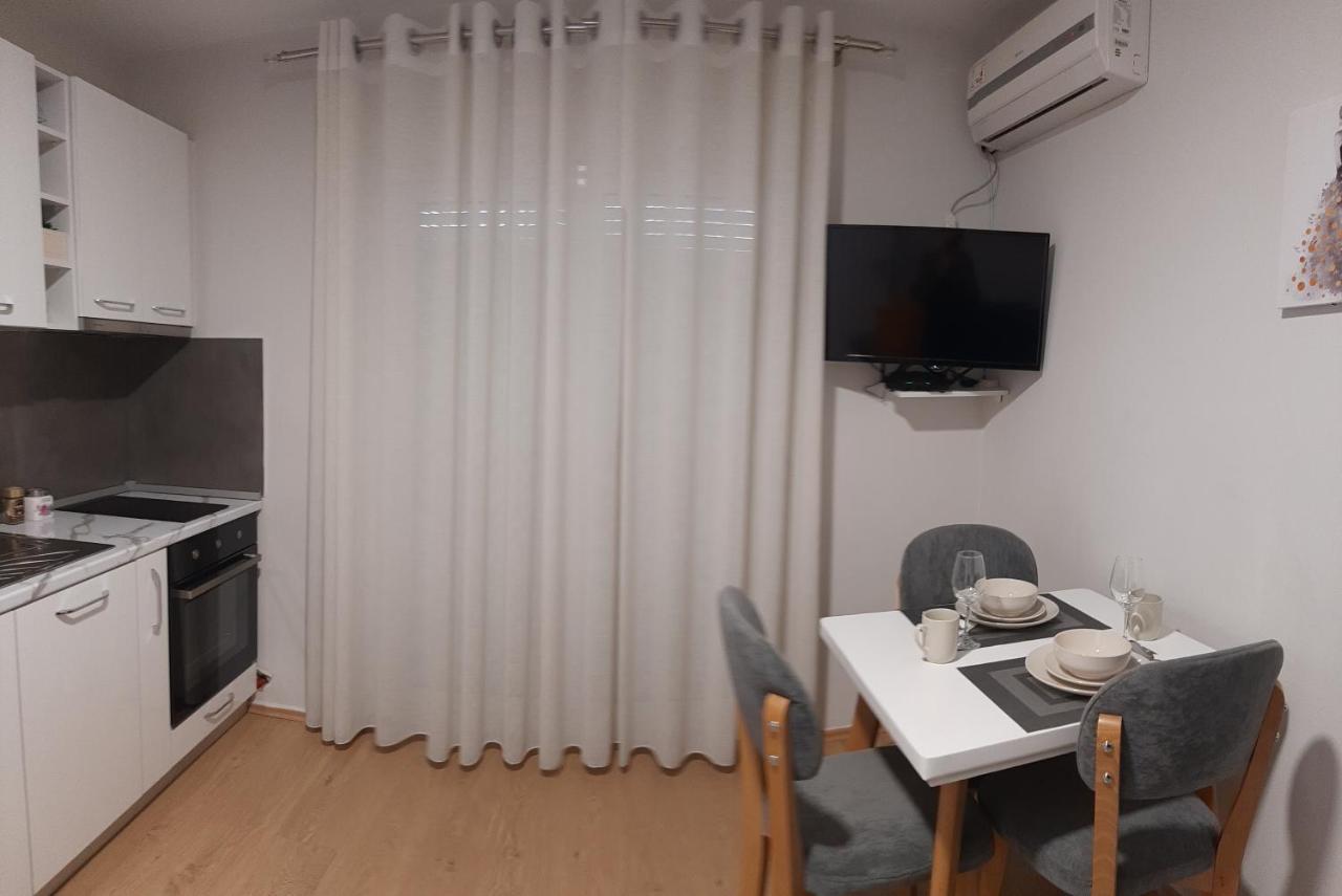 Comfy apartment- Sunny balcony Tirana Eksteriør billede